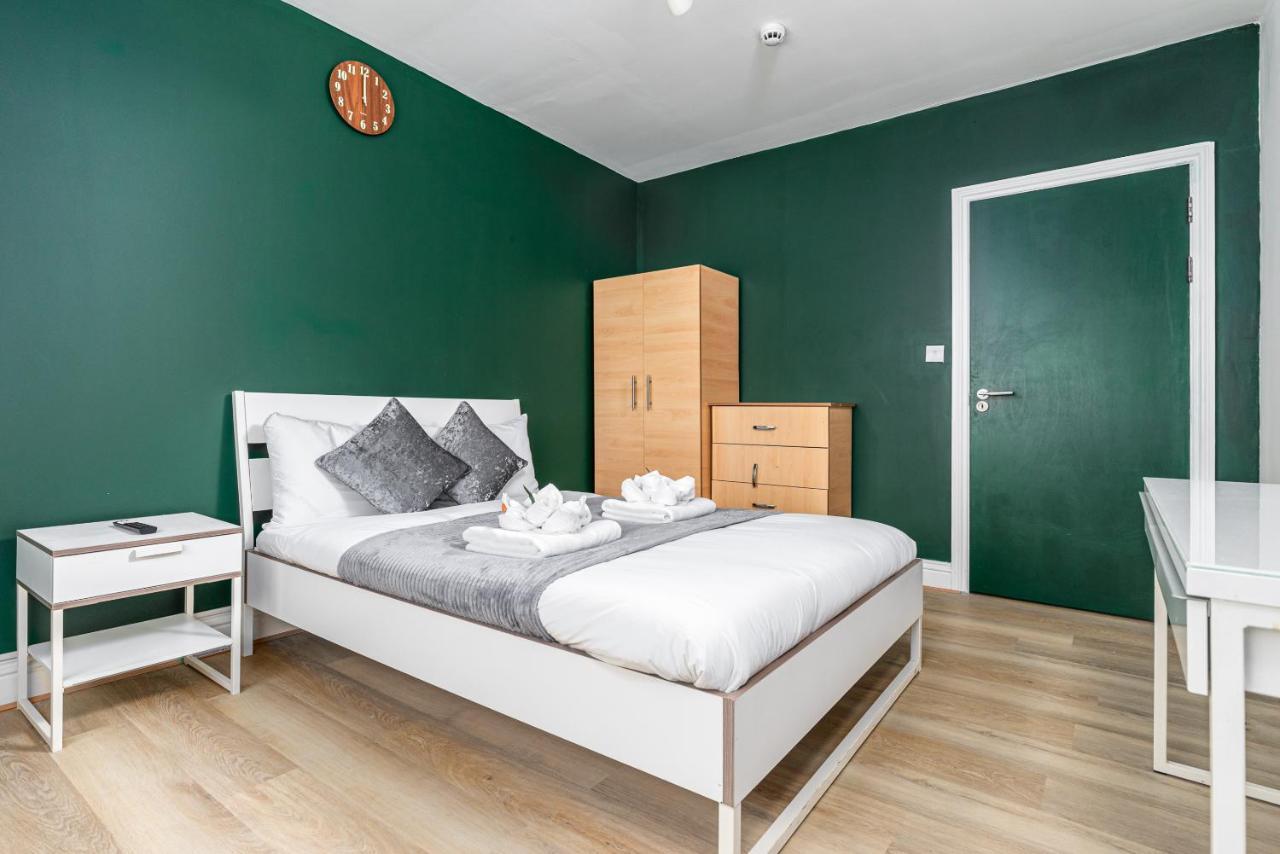 City Gate Guest House Londen Buitenkant foto