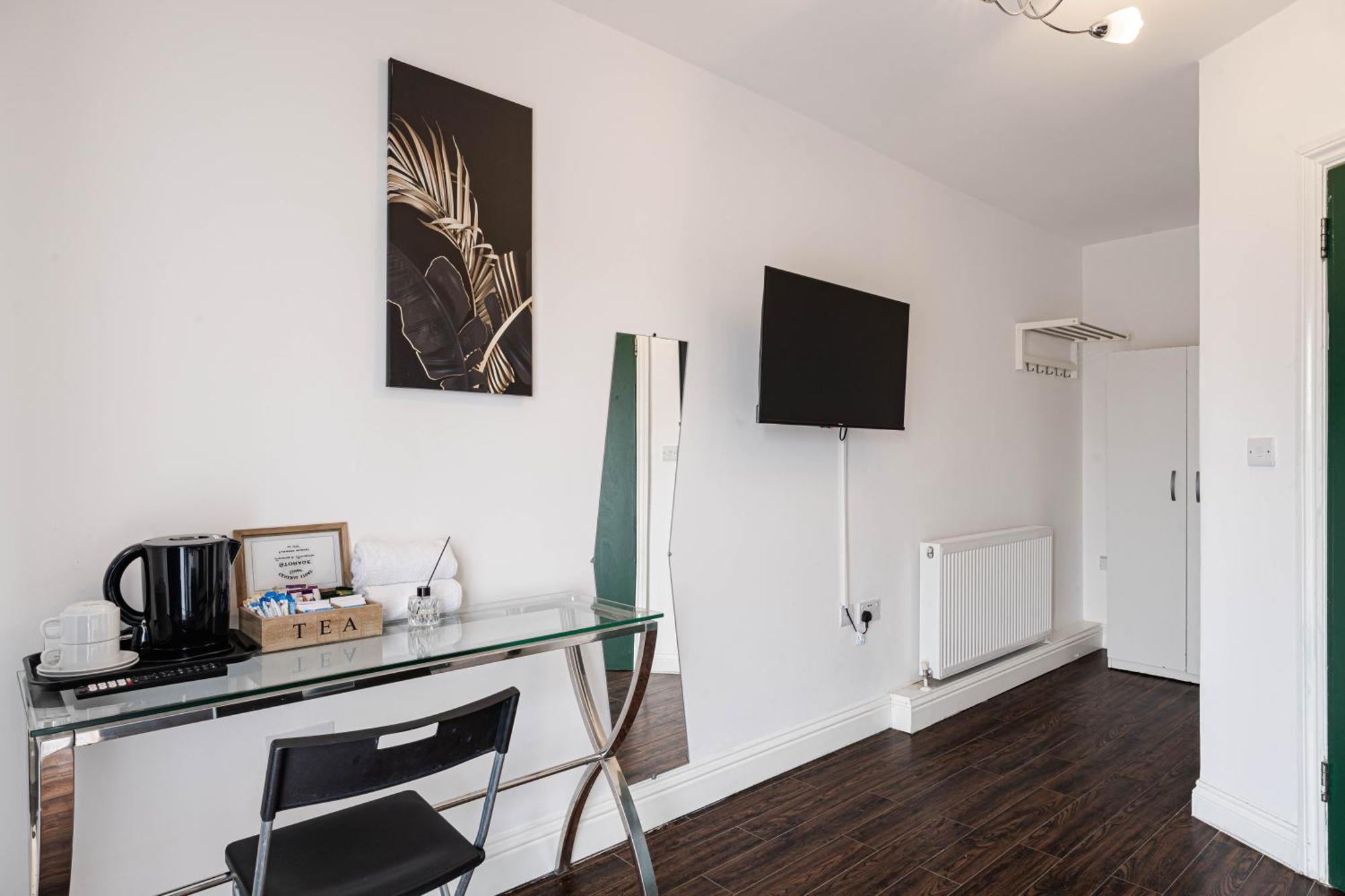 City Gate Guest House Londen Buitenkant foto