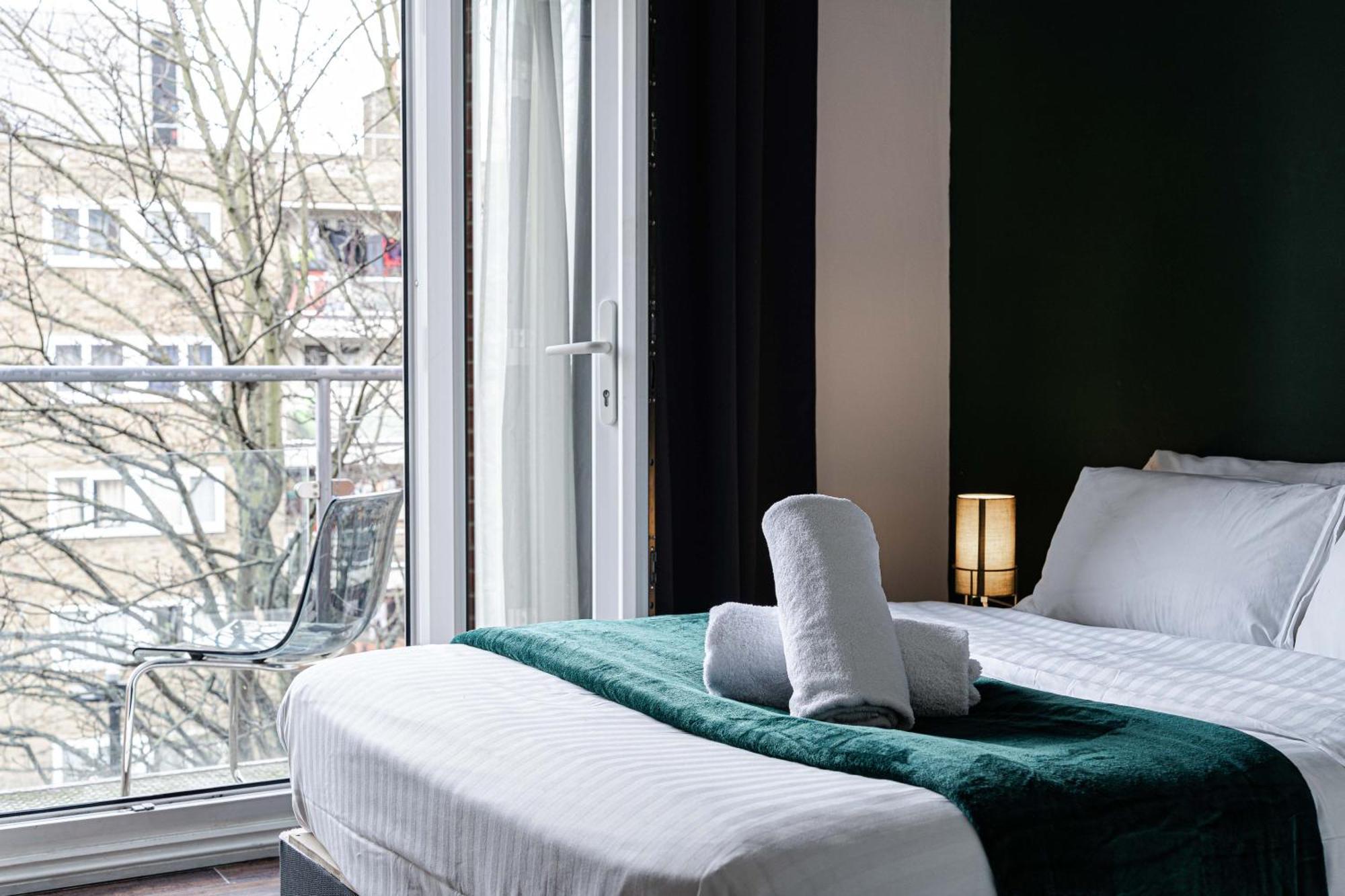 City Gate Guest House Londen Buitenkant foto